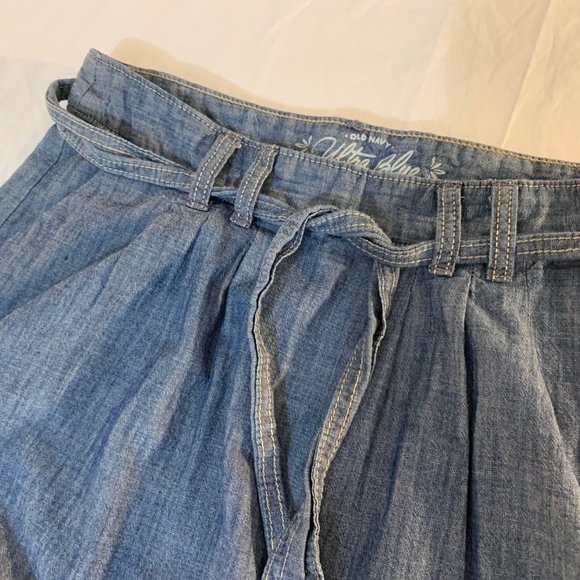 Old Navy Ultra Blue Cotton Lightweight Denim Chambray Mini Skirt Size 4R - Picture 2 of 8